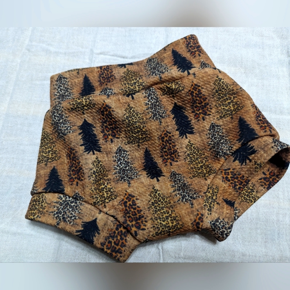 Cheetah print Christmas tree Bummies 3-4T